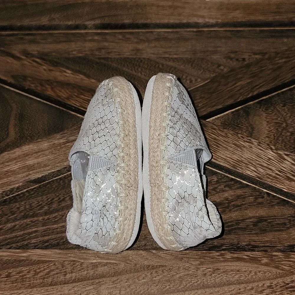 Robeez First Kicks Ellie Espadrille Snake Shimmer Leather Crib Shoes 3-6 Months